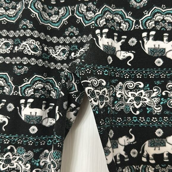 No Boundaries Juniors' Sueded Jersey Elephant
Leggings size M - Picture 3 of 5